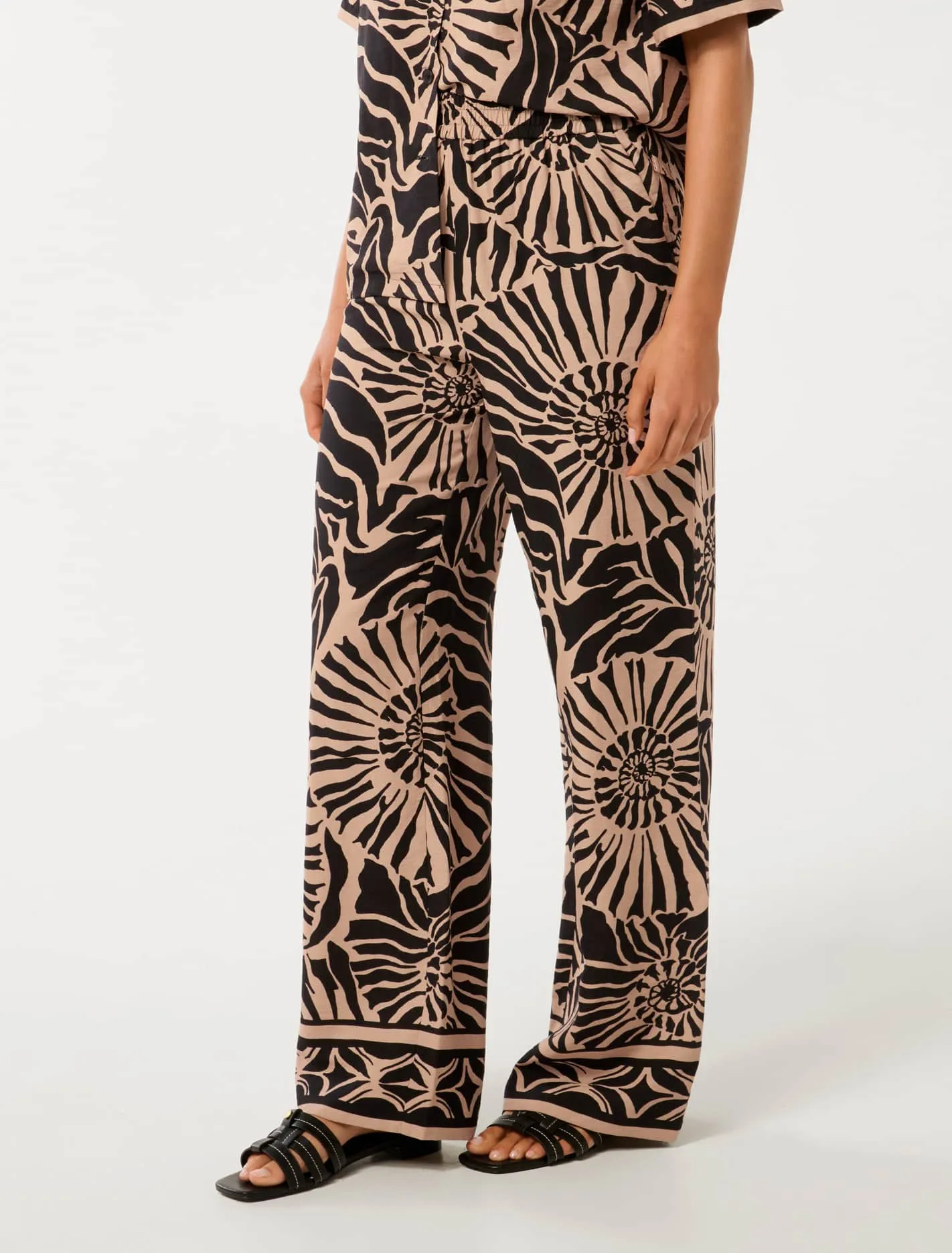 Ella Printed Elastic Waist Wide Leg Pants