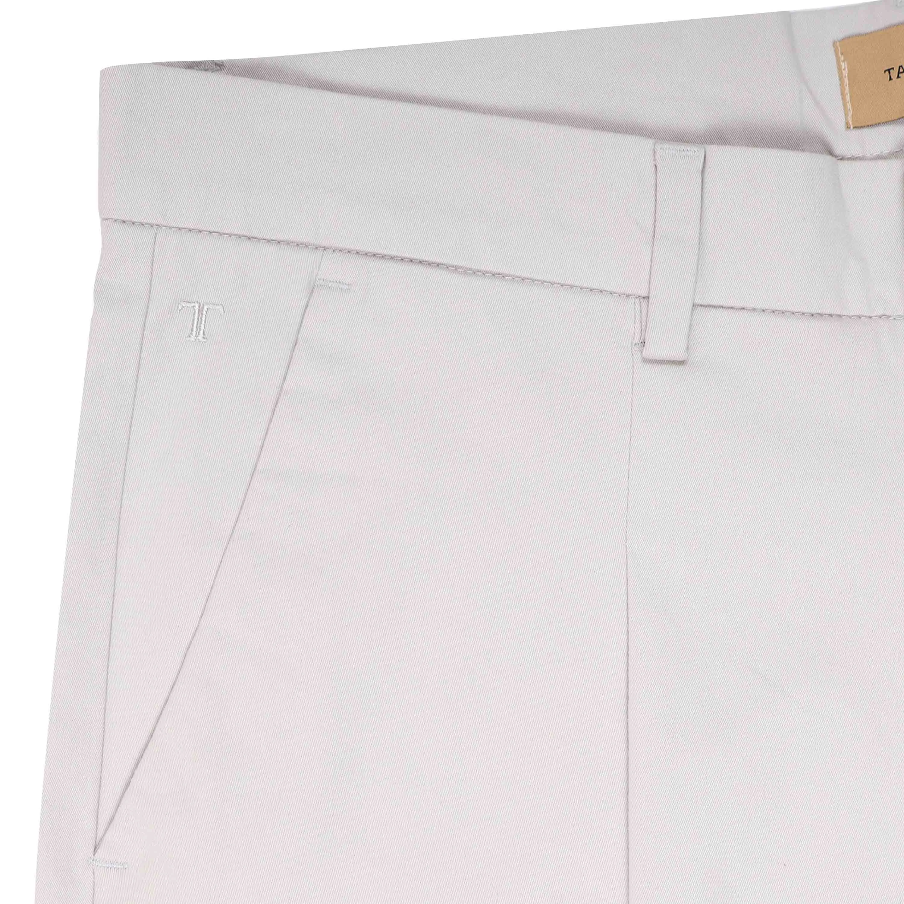 Essential Pleated Powder White Fine Twill Pant