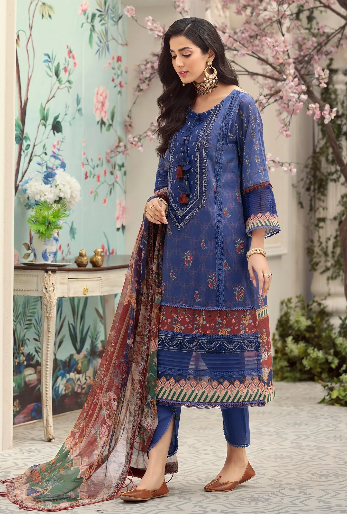 Noor Prints by Saadia Asad Lawn Collection 2022 – D5-B