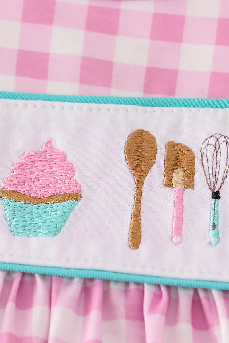 Pink let's baking embroidery girl gingham set