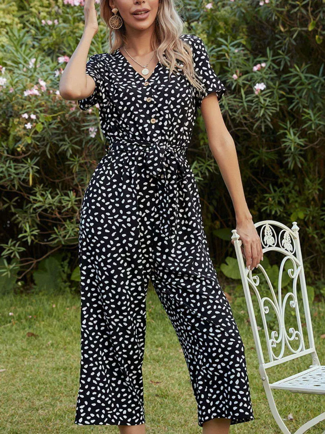 V Neck Short Sleeve Jumpsuit - Stylish Casual Wear